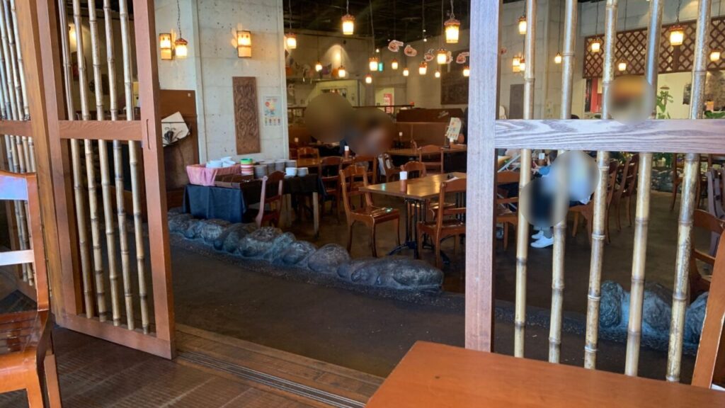 モンスーンカフェ店内